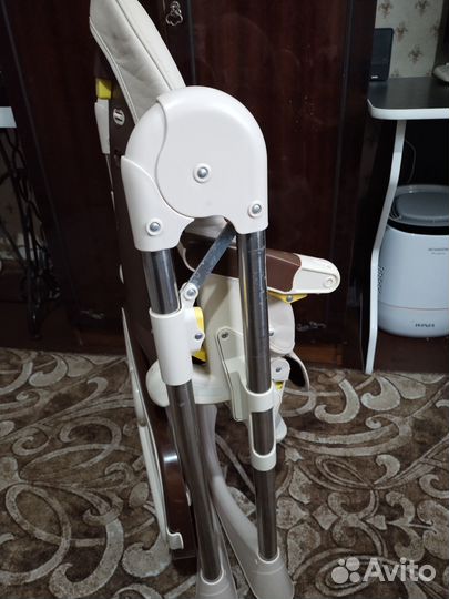 Стульчик для кормления tommy