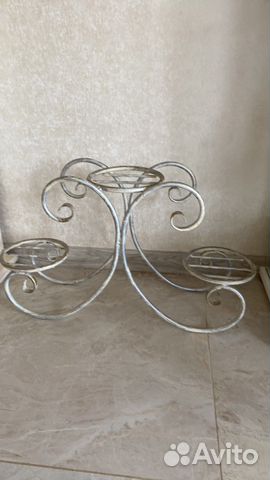 Подставка под цветы