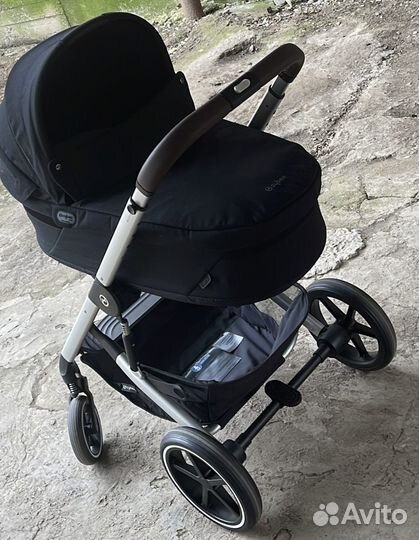 Cybex balios s lux 2023