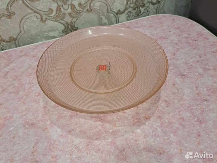 Тортница на ножке