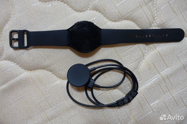 Часы samsung galaxy watch 4