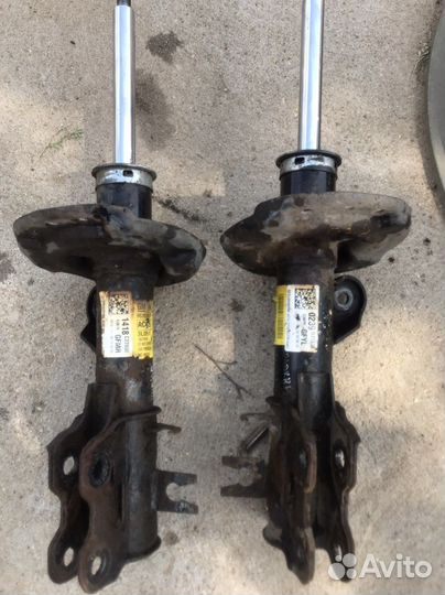 Амортизатор передний Opel Mokka