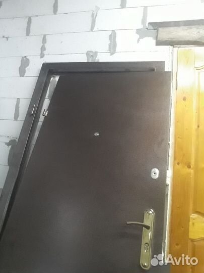 Дверь металлическая