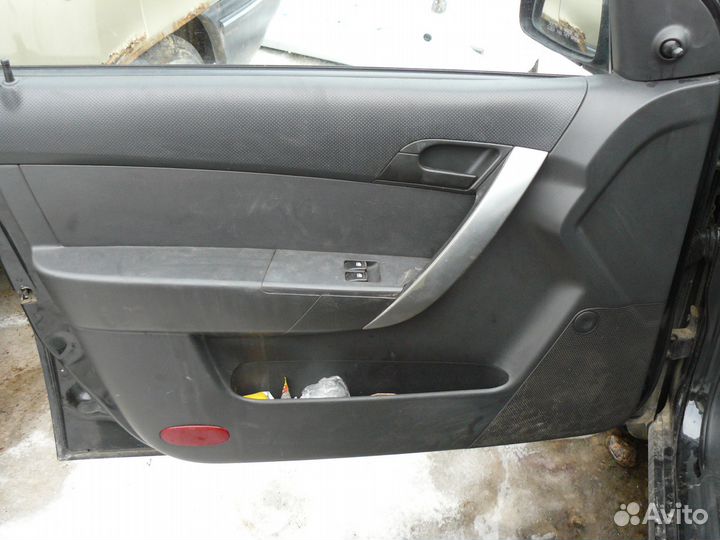 Обшивки дверей Chevrolet Aveo T250