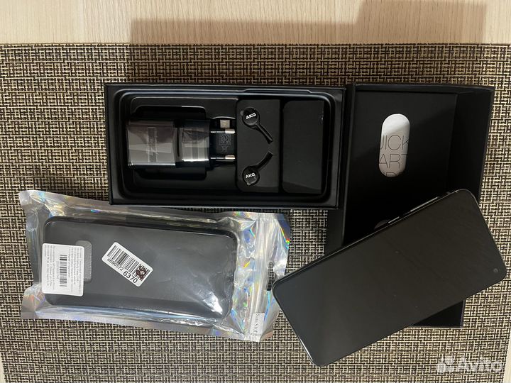 Samsung Galaxy S10e, 6/128 ГБ