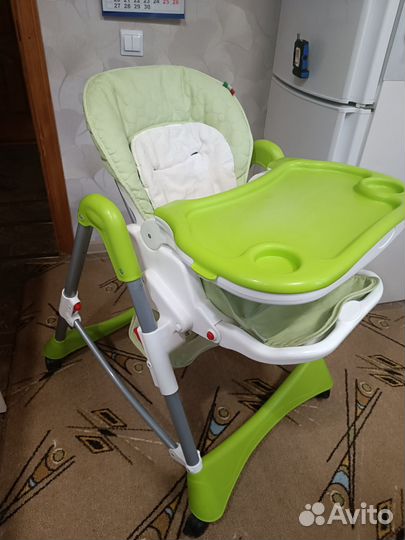 Стульчик-шезлонг для кормления