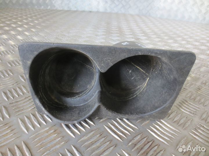 Подстаканник Mercedes-Benz A9438130114