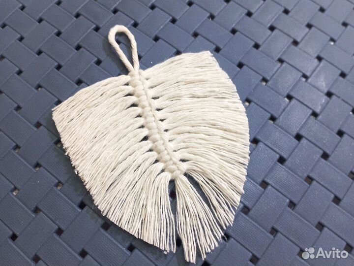 Брелок макраме