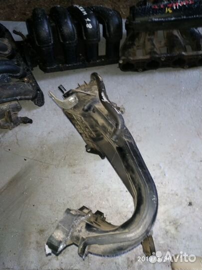 Коллектор впускной для Nissan Qashqai (J10)