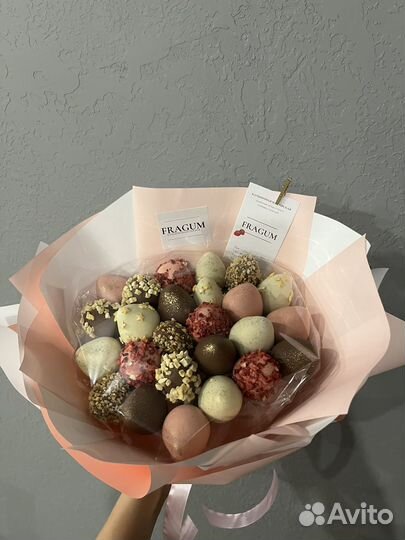 Клубника в шоколаде букеты