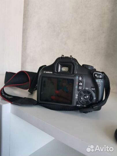 Зеркальный фотоаппарат canon eos 1100d