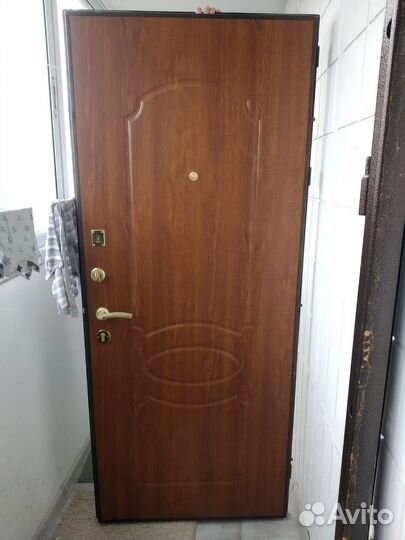 Дверь входная металлическая