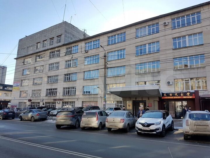 Офис с мокрой точкой, 10 м²