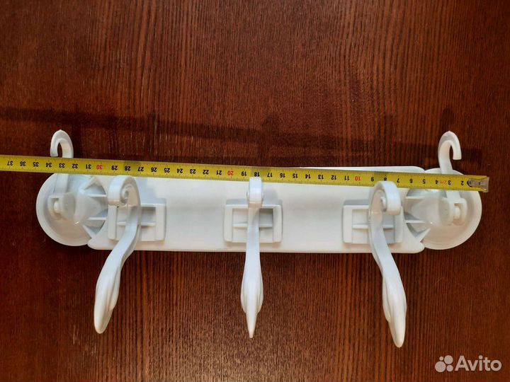 Вешалка для полотенец на присосках