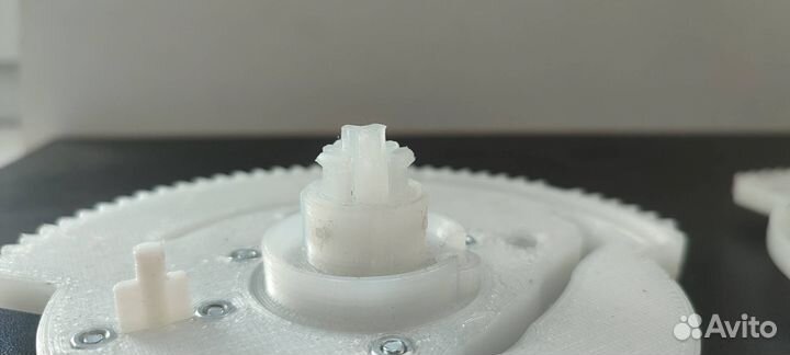 Шестерня отопителя Toyota Rav4