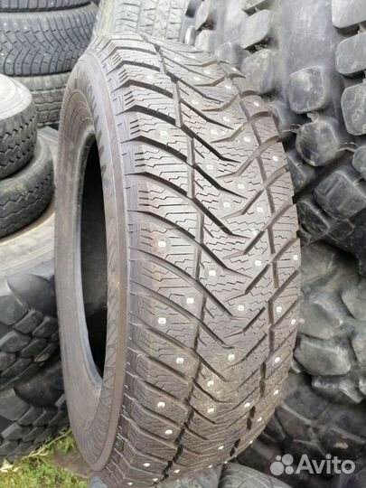 Yokohama Ice Guard IG65 215/65 R16 102T