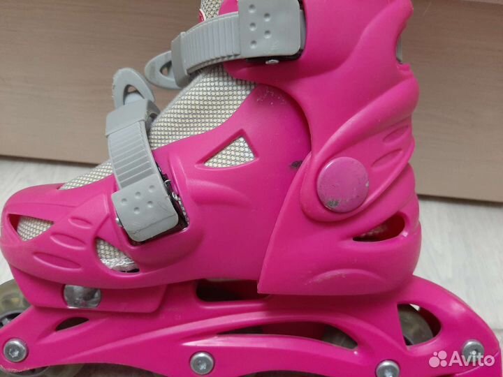 Роликовые коньки