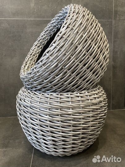 Кашпо из ротанга