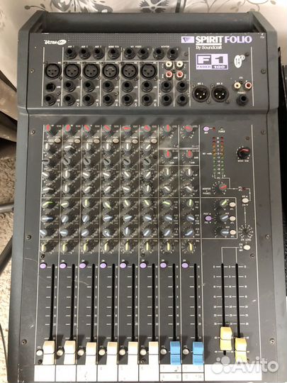 Колонки, усилитель, микшерный пульт