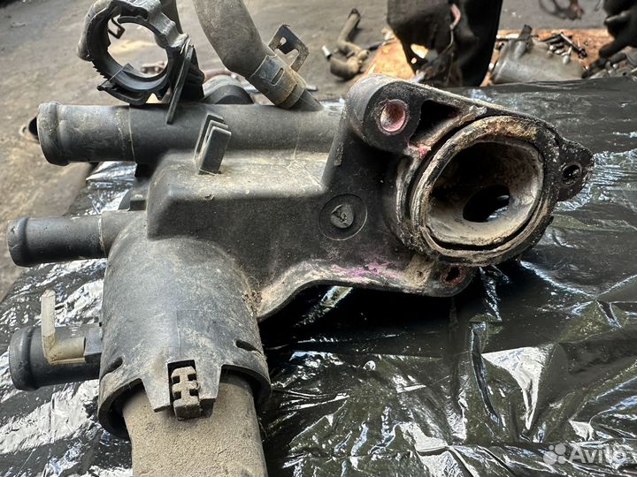 Корпус термостата VW polo3, golf3, caddy2 -1,4