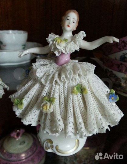Антикварные фарфоровые балерины-кружевницы Ackerma