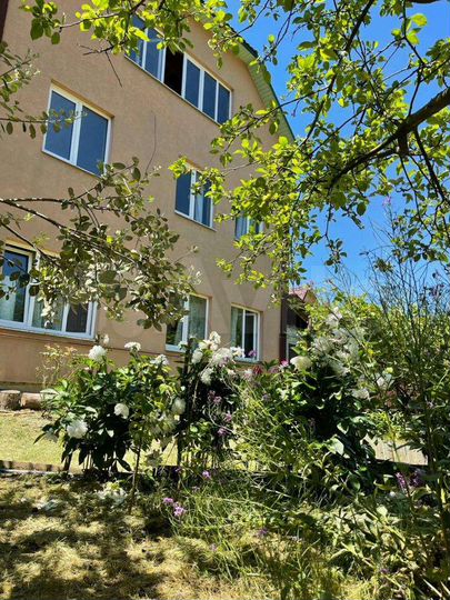 Дом 207,1 м² на участке 8 сот.