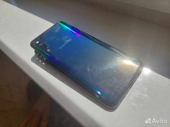 Samsung Galaxy A50, 4/128 ГБ