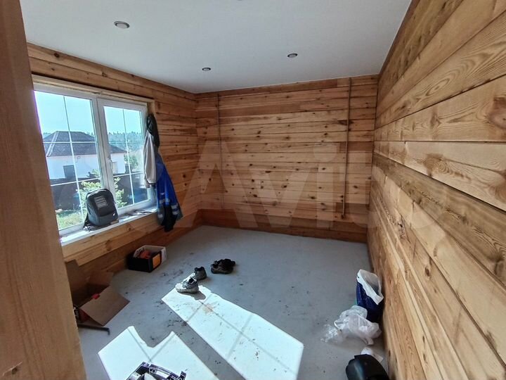 Дом 180 м² на участке 5,7 сот.