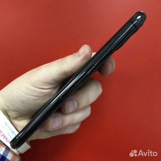 iPhone 11 Pro на 256 гигабайт