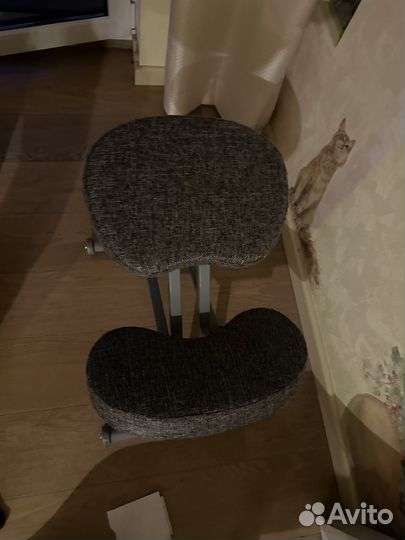 Коленный стул