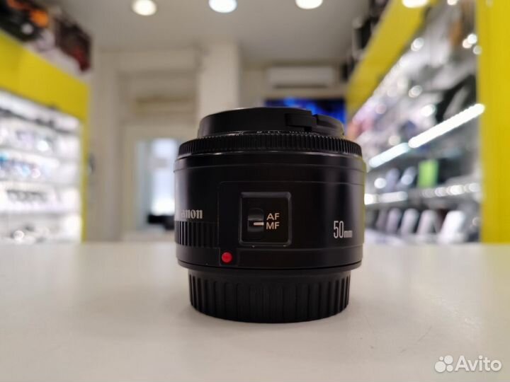 Объектив, Canon EF 50mm f/1.8 II