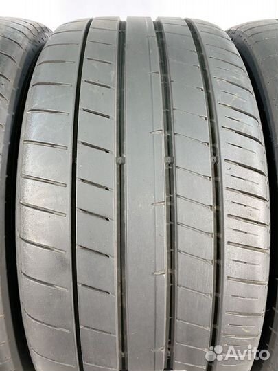 Dunlop SP Sport Maxx RT 2 255/45 R20 и 285/40 R20