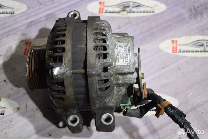 Генератор c Honda Stepwgn RF3 K20A