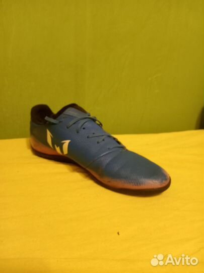 Футзалки Adidas messi