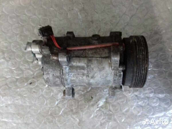 Компрессор кондиционера Volkswagen Golf 4 1J