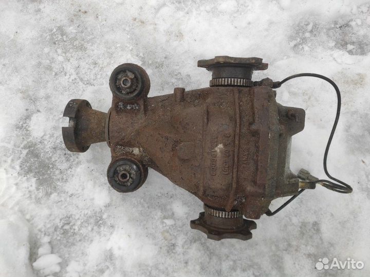 Редуктор заднего моста задний Infiniti Fx35 S50