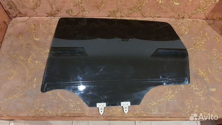 Стекло задней левой двери нисан кашкай+2