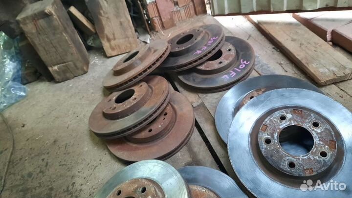 Диск тормозной mitsubishi lancer 10 asx xl