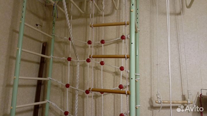 Спортивная стенка для детей