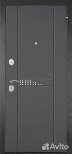 Дверь входная металлическая в квартиру