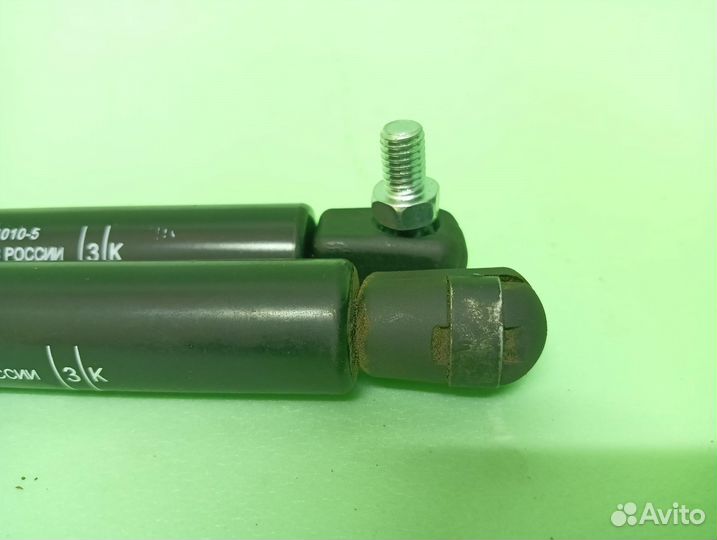 Упоры крышки багажника ваз 2172 1117