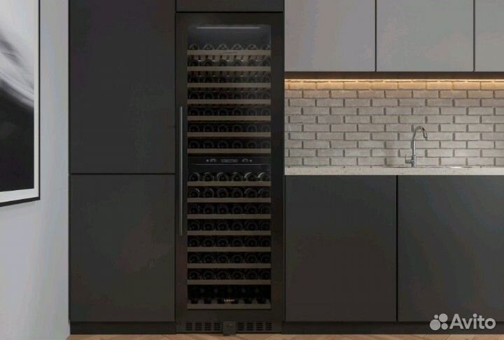 Винный шкаф. Холодильник для вина
