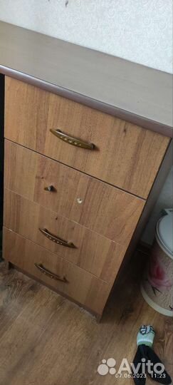 Стол компьютерный