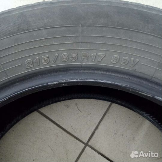 Yokohama BluEarth E51A 215/65 R17