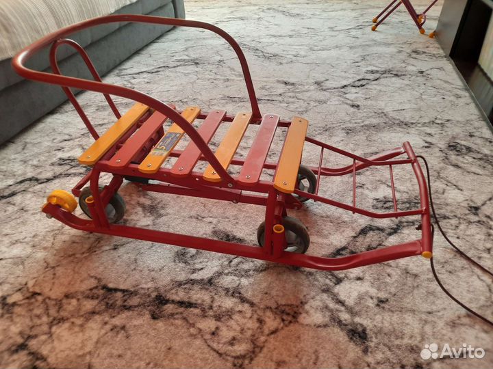 Санки с колёсами