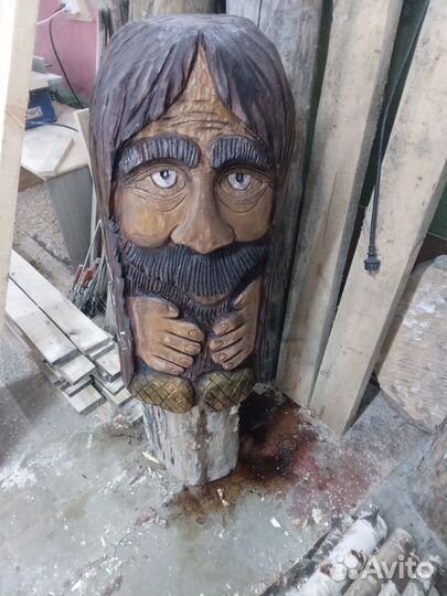 Домовые из дерева