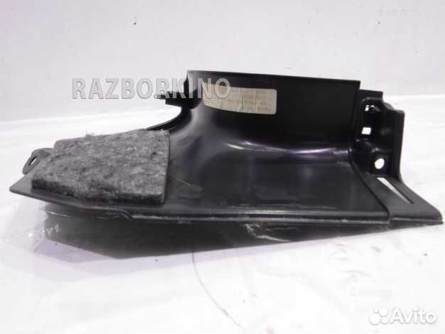 Обшивка стойки Джип Patriot MK74