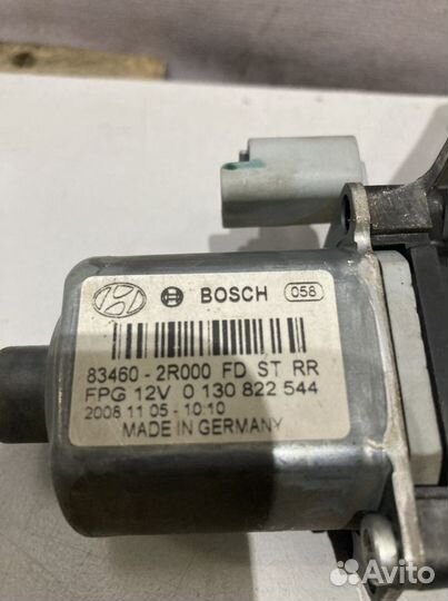 Мотор стеклоподъемника задний правый Hyundai i30