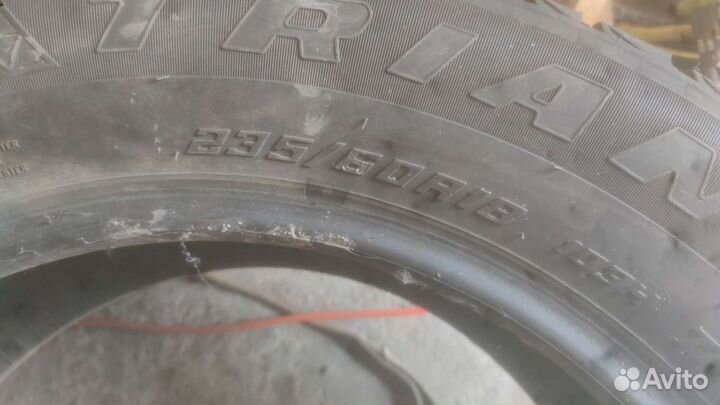 Triangle Snow-LL01 235/60 R18
