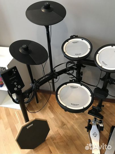 Электронная ударная установка Roland TD-1DMK